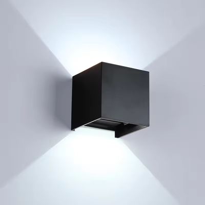 Color Rendering Index Ra 80 Modern Outdoor Wall Light LED Waterproof IP65 Up Down Light