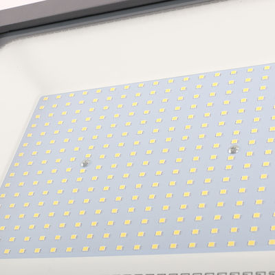 LED Flood Light for Portable Roadside Emergency Lighting and Charging -30C to 50
