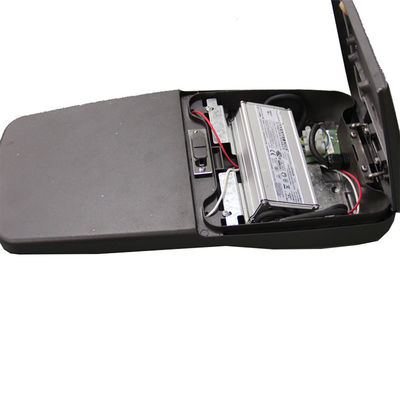 Easy Installation Aluminum LED Roadway Light with Waterproof IP66 and Optical Lens