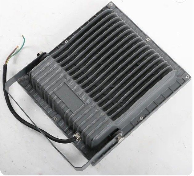 5 IP65 Slim Outdoor 30W 50W 100W 150W 200W LED Flood Light for Outdoor Lighting Solutions